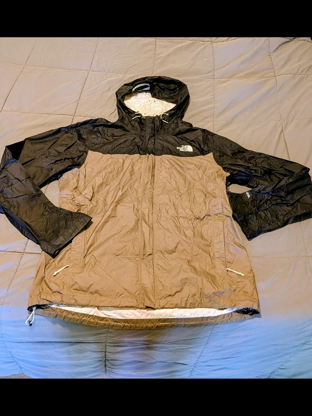 The North Face Men's L Two-Tone Hooded Windbreaker Jacket - Black & Tan